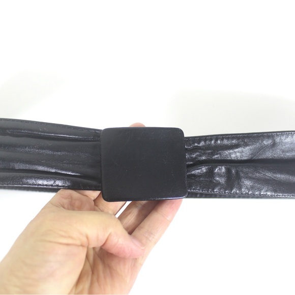 Black Thin Leather Belt Adjustable with Self Covered Buckle Eighties dress - Picture 3 of 8